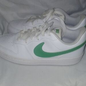 Nike Kids Sneakers in White and Mint Green